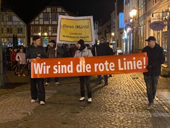 Montags-Demo Spaziergang Waren (Müritz)