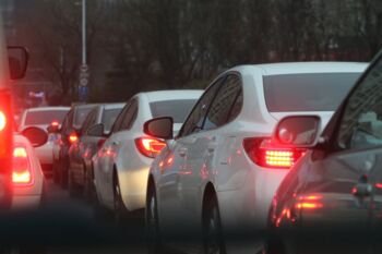 Stau auf der Autobahn Berlin-Rostock