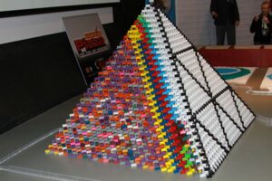 Kevin Pöhls Weltrekord Dominopyramide