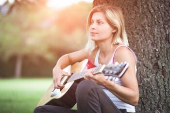 Gitarre spielen