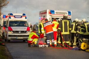 Waren (Müritz): Feuerwehreinsatz nach Unfall