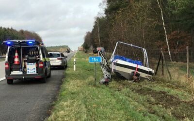 Verkehrsunfall Boot auf der A19 beschädigt