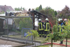 Gartenhaus brennt in Penzlin