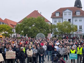 800 Demonstranten in Waren (Müritz)