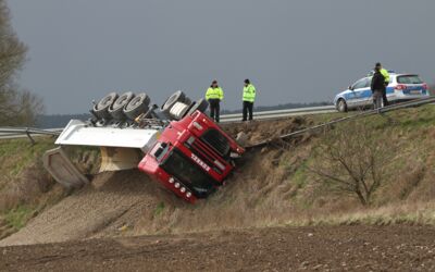 Lkw-Unfall bei Lütgendorf