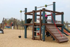 Neuer Spielplatz Wohngebiet Wieseneck Waren Müritz