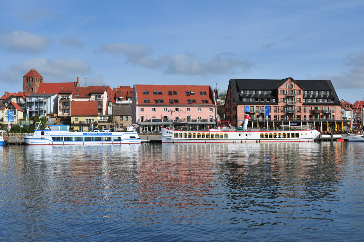 Tourist-Information Waren (Müritz) - Müritzportal