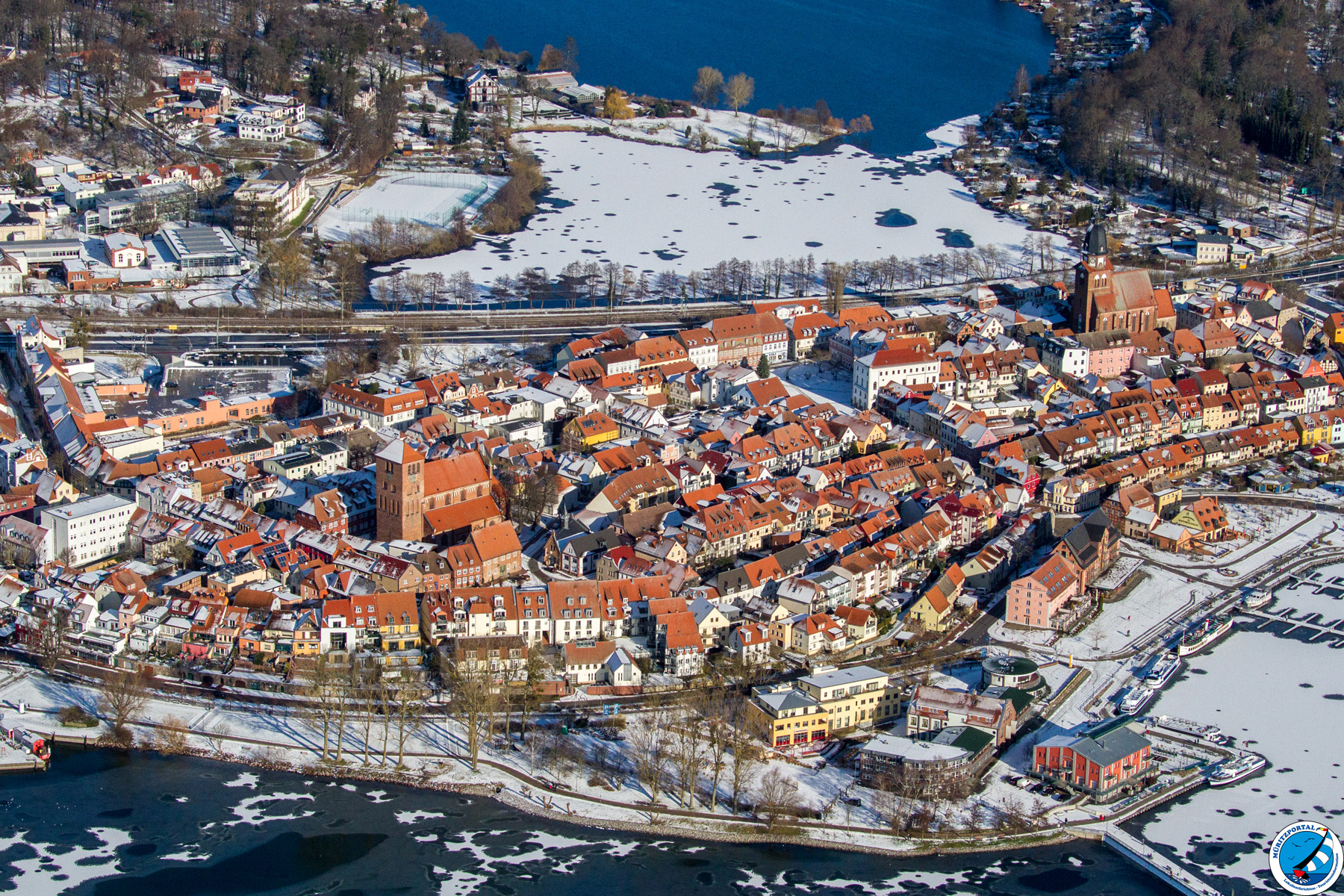 Luftbild Waren (Müritz) Winter